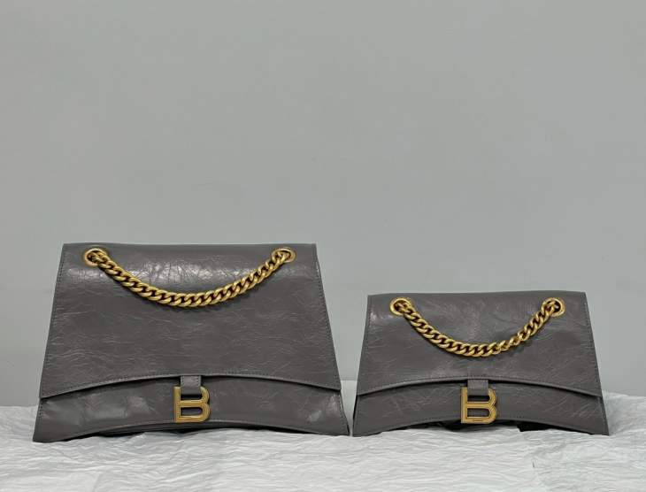 Picture of Balenciaga Handbags _SKUfw177416500fw